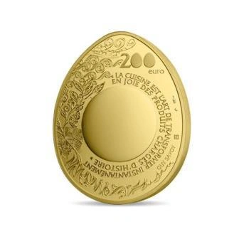 Фото Монеты в форме яйца 