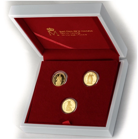 Фото Три золотые монеты с