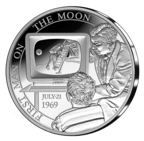 Фото Лунные монеты теперь