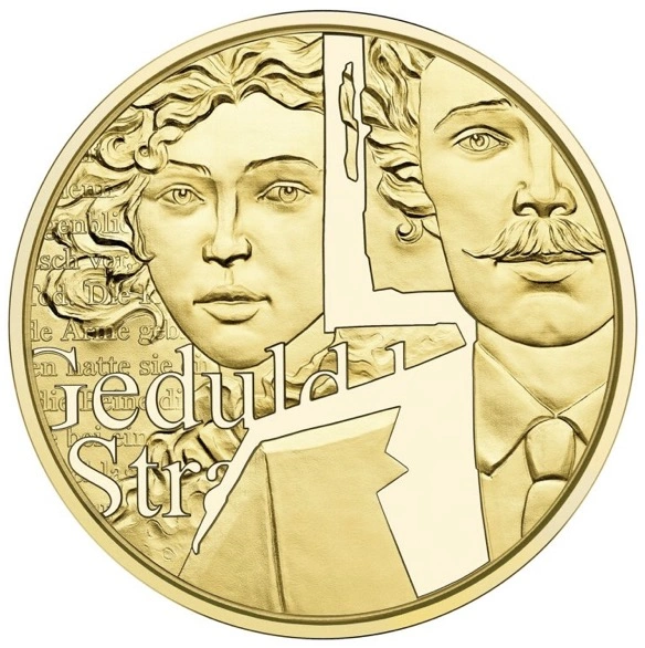Фото Писательница Вэзе Ка