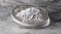 Читать новость нумизматики - Целая гора Эверес поместилась на монете